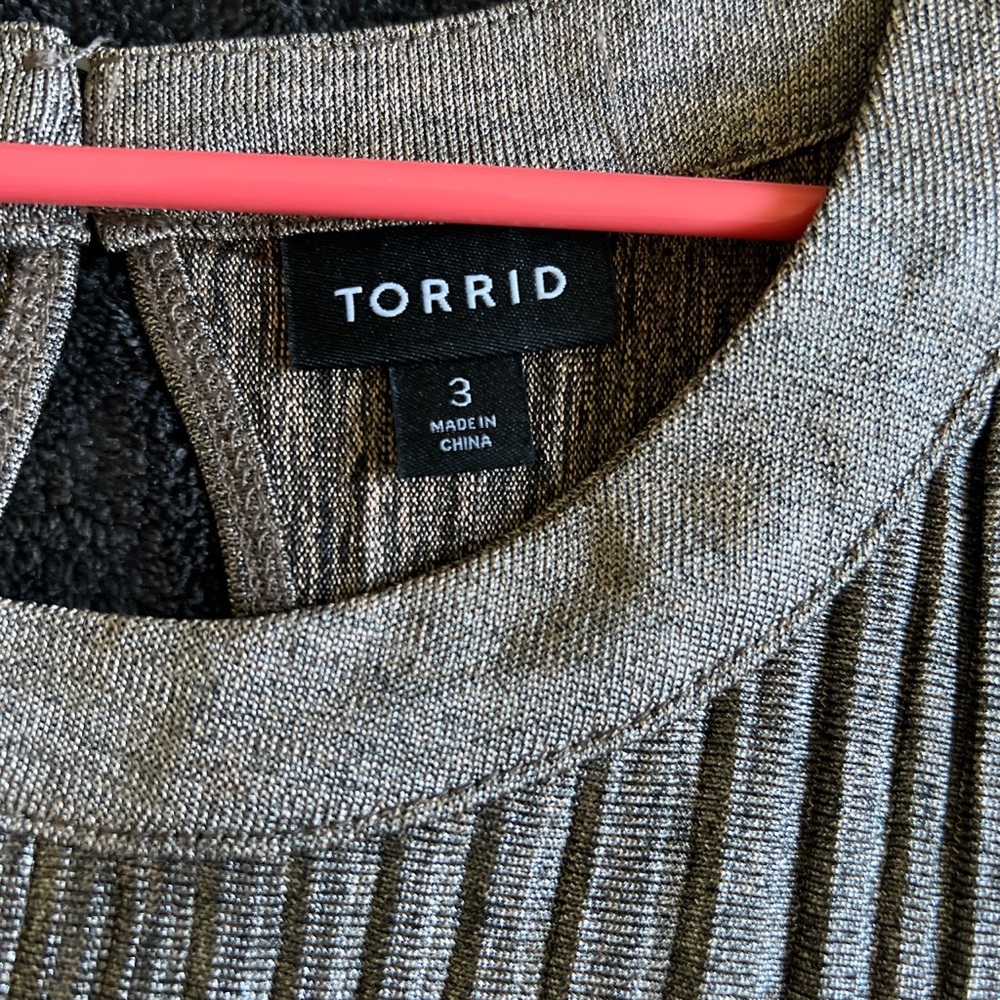 Torrid Tank Top - Picture 2 of 2